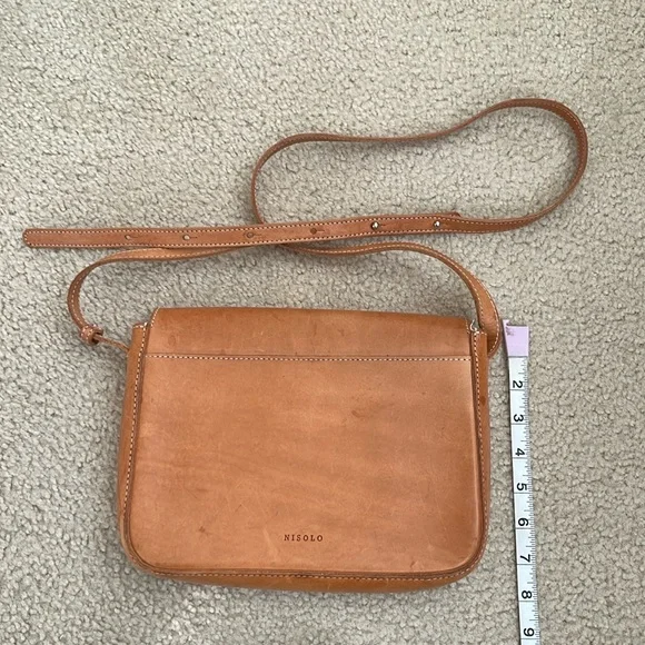NISOLO Clara Crossbody